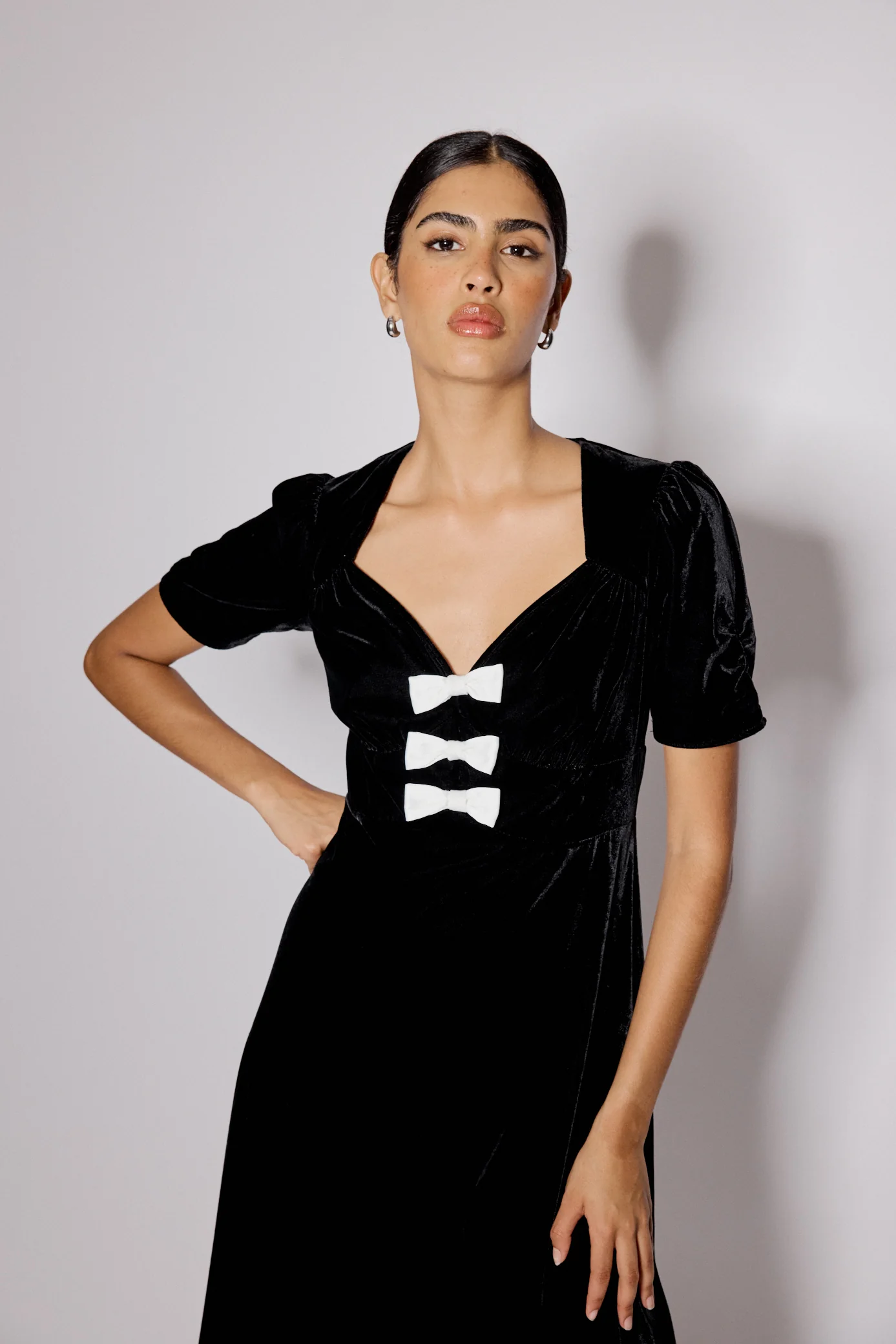 Black Bow Front Velvet Eleanor Midi Dress - Image 2