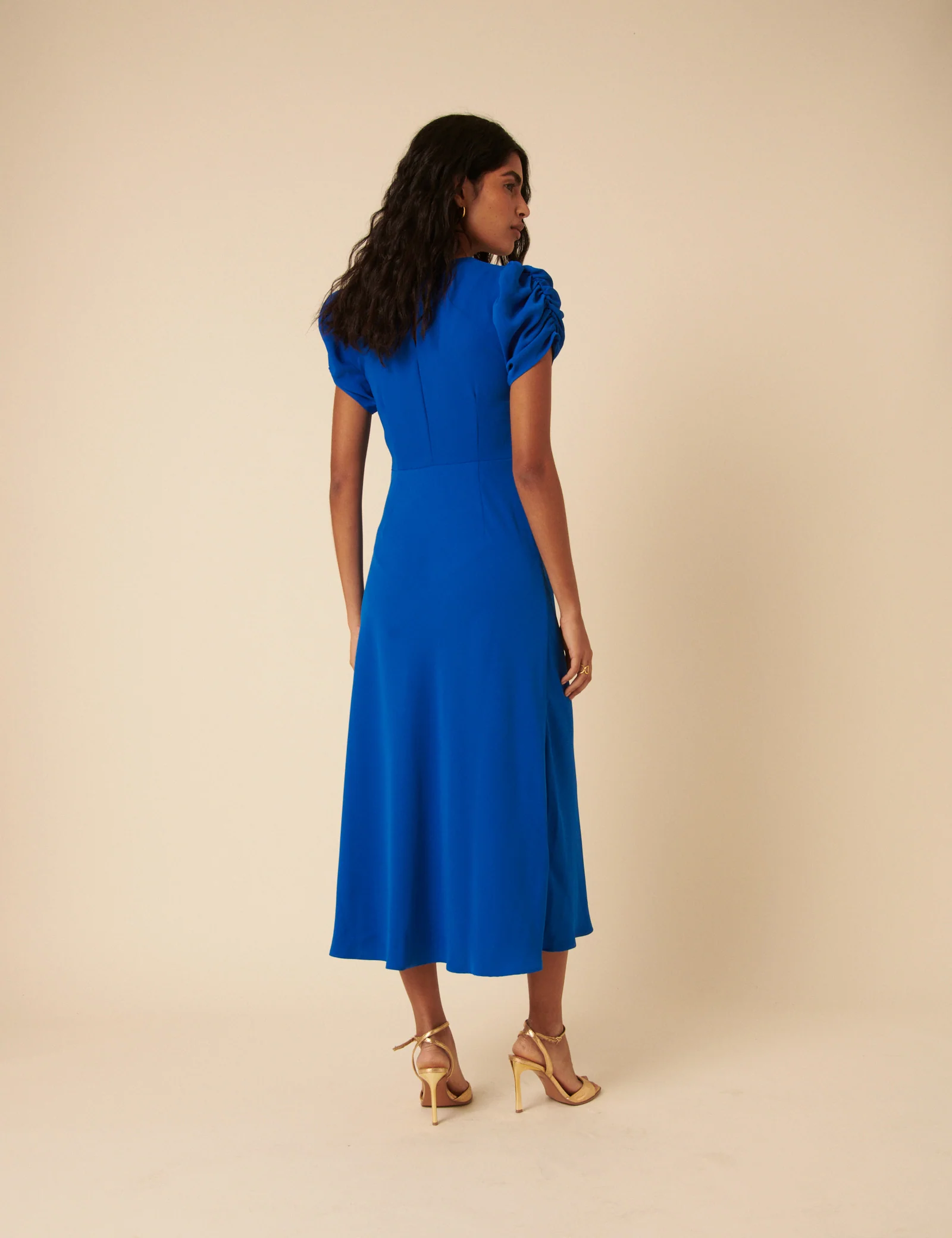 Blue Ruched Naomi Midi Dress - Image 5