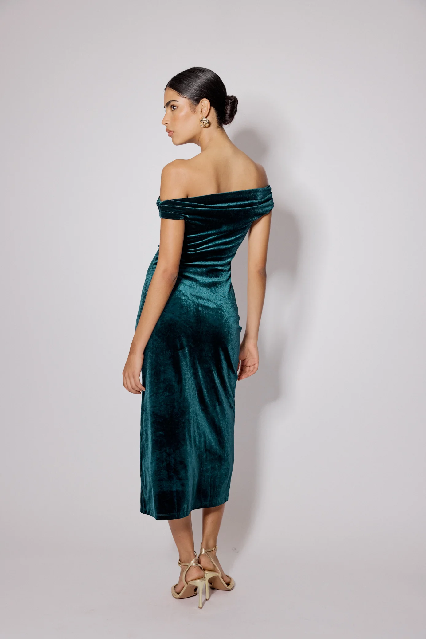Green Off Shoulder Stretch Velvet Pippa Maxi Dress - Image 5