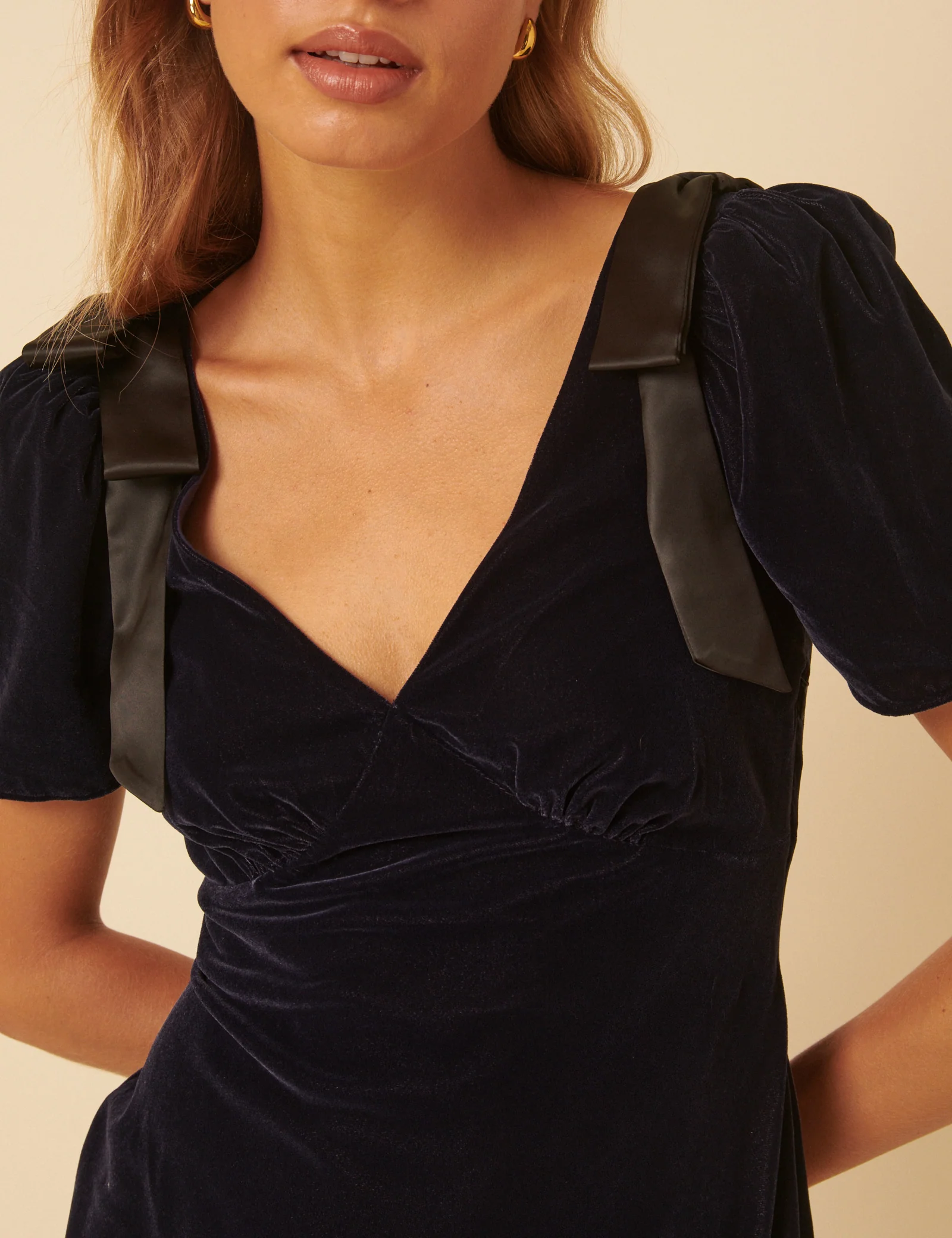Navy Velvet Short Sleeve Bow Pisces Mini Dress - Image 2