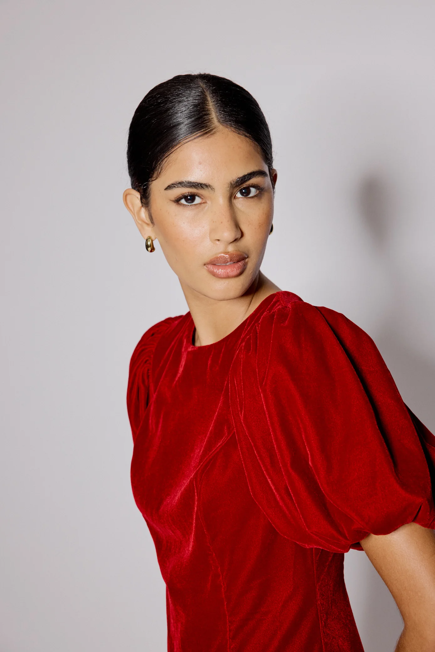 Red Velvet Puff Sleeve Boston Mini Shift Dress - Image 5